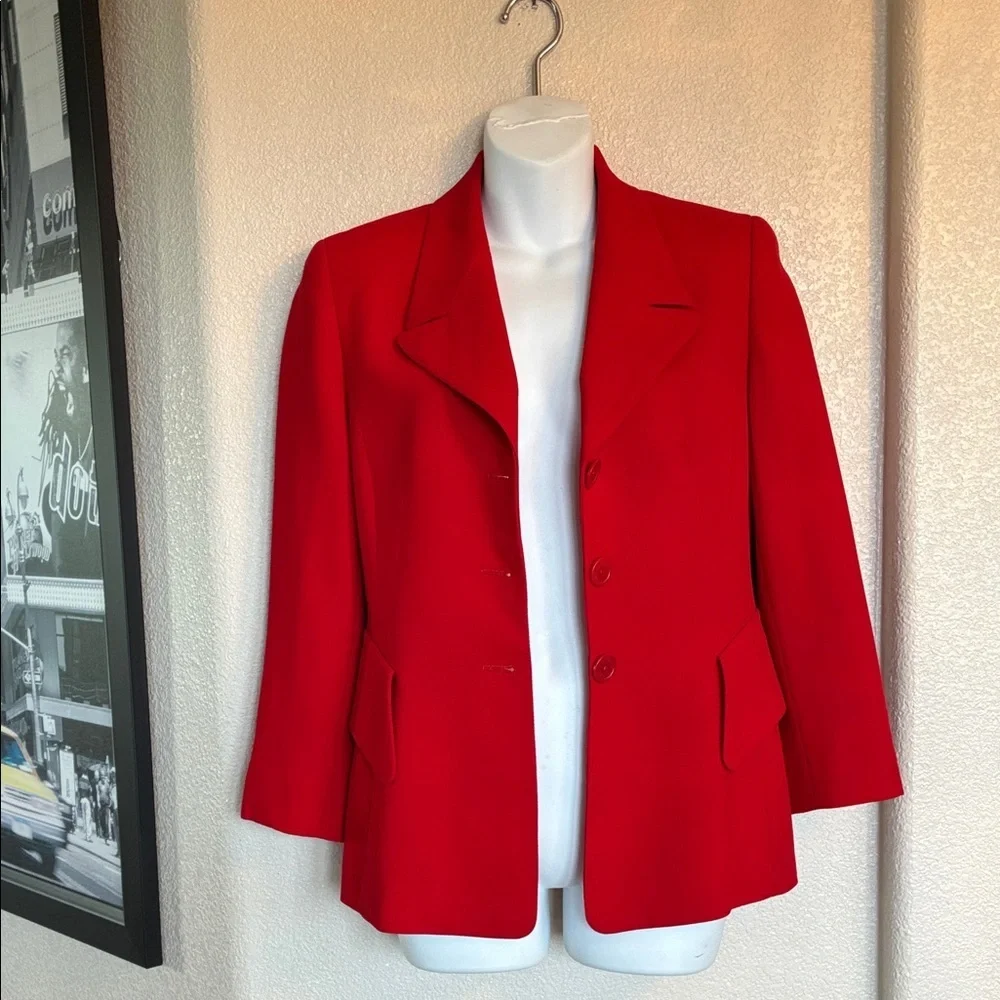 Escada Blazer, women's 34, red Classic, Tailored, Virgin Wool, Flap Pockets EUC